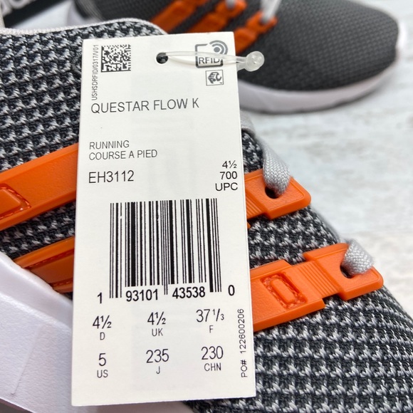 Adidas Questar Flow running Shoes - Picture 9 of 10